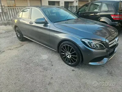 Usata Mercedes C220 Exclusive 170 CV (125 kW) 2018 Grigio Berlina