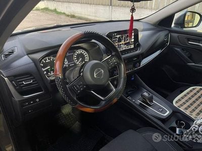 Grigio Usata 2022 Nissan Qashqai Acenta SUV | 25.000 € (Buon prezzo)