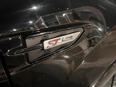 Usata Ford Kuga ST-Line 120 CV (88 kW) 2019 Nero SUV