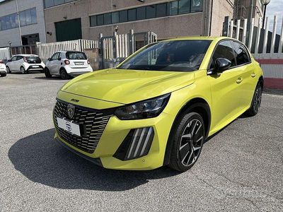 Usata Peugeot 208 GT 102 CV (75 kW) 2024 Giallo Utilitaria