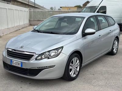 Usata Peugeot 308 Business-Line 115 CV (84 kW) 2015 Grigio Station wagon