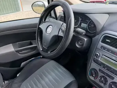Usata Fiat Grande Punto 77 CV (56 kW) 2008 Bianco Utilitaria