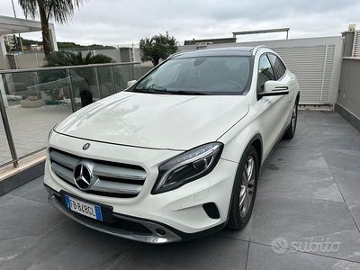 Usata Mercedes GLA180 109 CV (80 kW) 2015 Bianco SUV