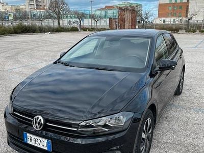 Usata VW Polo 95 CV (69 kW) 2018 Nero Utilitaria