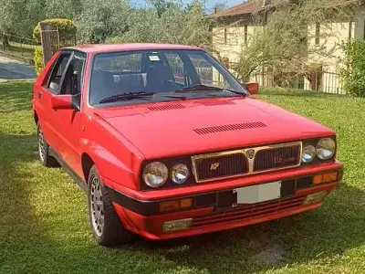 Usata Lancia Delta 185 CV (136 kW) 1987 Rosso Utilitaria