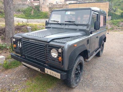 Käytetty Land Rover Defender 1990 Harmaa Katumaasturi