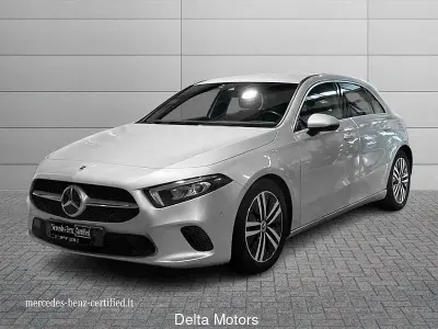 Usata Mercedes A180 116 CV (85 kW) 2021 Argento Utilitaria