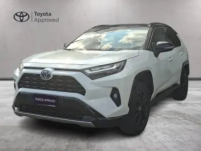 Usata Toyota RAV4 Hybrid Style 178 CV (130 kW) 2022 Nero SUV