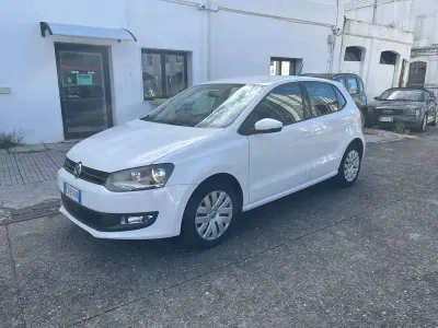 Usado VW Polo 69 HP (50 kW) 2014 Branco Sedan