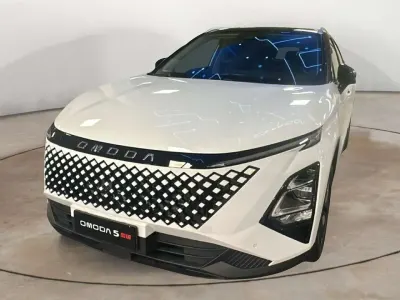 Usata Omoda 5