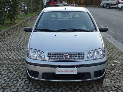 Usata Fiat Punto Classica 60 CV (44 kW) 2008 Grigio Berlina
