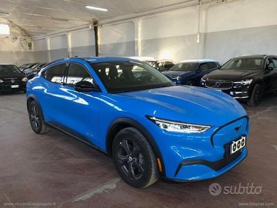 Usata Ford Mustang 269 CV (197 kW) 2023 Blu/azzurro SUV