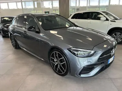 Usata Mercedes C300 AMG Line Premium Plus 265 CV (194 kW) 2022 Grigio Station wagon