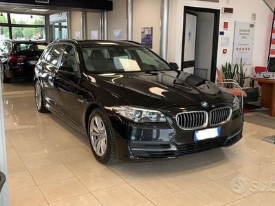 Usata BMW 520 Luxury Line 190 CV (139 kW) 2017 Nero Station wagon