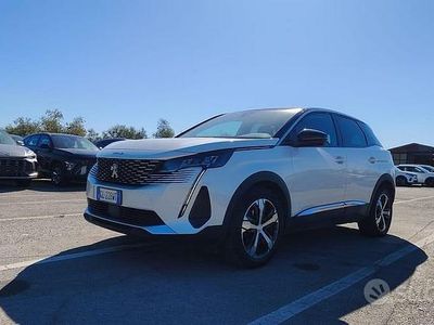 Usata Peugeot 3008 Allure 131 CV (96 kW) 2022 Bianco SUV