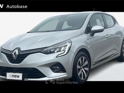 Usata Renault Clio V Zen 140 CV (102 kW) 2020 Grigio chiaro Berlina