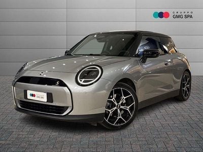 Argento Usata 2024 Mini Cooper SE Classic Utilitaria | 28.490 € (Cara)