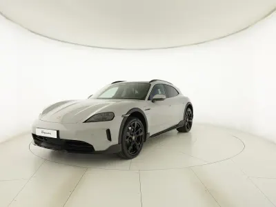 Nuova Porsche Taycan Cross Turismo 300 kW (408 CV) 2026 Gesso