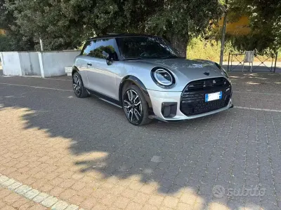 Usata Mini John Cooper Works 204 CV (150 kW) 2024 Grigio Utilitaria