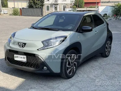 Usata Toyota Aygo X Trend 72 CV (52 kW) 2025 Verde SUV