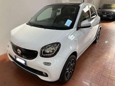 Bianco Usata 2018 Smart ForFour Passion Utilitaria | 12.900 € (Cara)