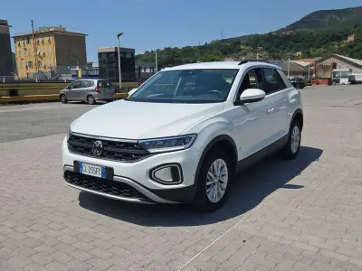 Usata VW T-Roc Life 150 CV (110 kW) 2022 Bianco SUV