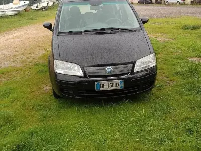 Usata Fiat Idea 90 CV (66 kW) 2007 Monovolume