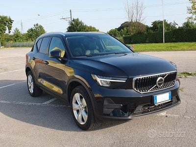 Usata Volvo XC40 Core 129 CV (94 kW) 2022 Nero SUV