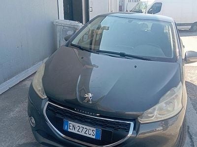Usata Peugeot 208 2012 Utilitaria