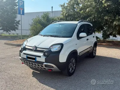 Usata Fiat Panda Cross Cross 86 CV (63 kW) 2019 Bianco Utilitaria