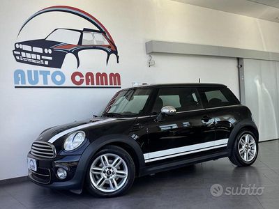 Usata Mini Cooper 122 CV (89 kW) 2012 Nero Utilitaria