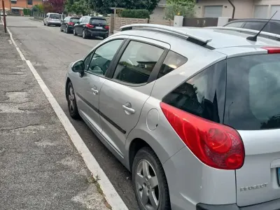 Usata Peugeot 207 73 CV (53 kW) 2009 Grigio Station wagon