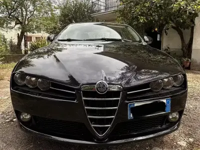 Second-hand Alfa Romeo 159 170 CP (125 kW) 2009 Negru Berlinǎ