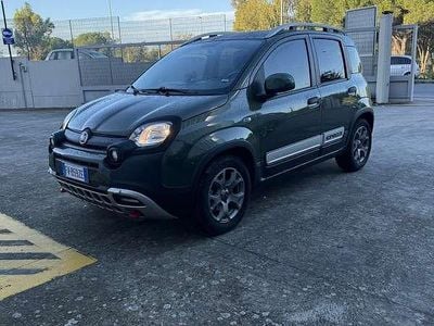 Usata Fiat Panda Cross Cross 69 CV (50 kW) 2019 Verde Utilitaria