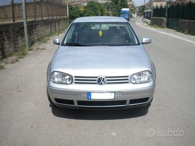 Usata VW Golf IV Comfortline 104 CV (76 kW) 2001 Grigio Berlina