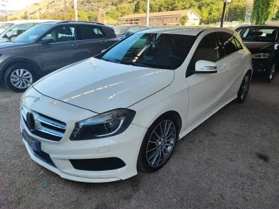 Usata Mercedes A180 Premium 109 CV (80 kW) 2014 Bianco Utilitaria