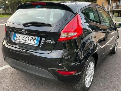 Usata Ford Fiesta 96 CV (70 kW) 2010 Nero Utilitaria