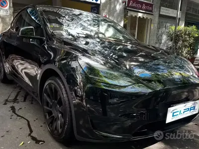 Usata Tesla Model Y RWD 88 kW (120 CV) 2022 Nero SUV