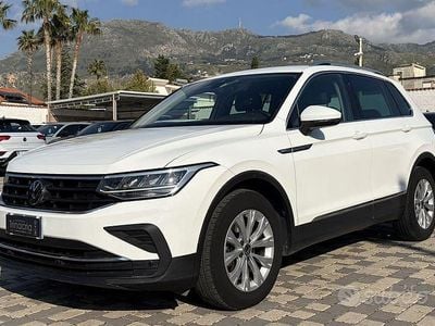 Usata VW Tiguan Life 122 CV (89 kW) 2022 Bianco SUV