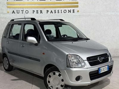 Usata Opel Agila 60 CV (44 kW) 2007 Argento Utilitaria