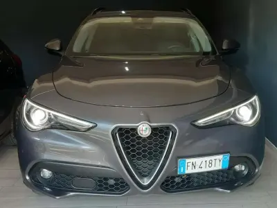Usata Alfa Romeo Stelvio Business 210 CV (154 kW) 2018 Grigio SUV