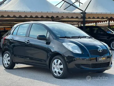 Usata Toyota Yaris 69 CV (50 kW) 2008 Nero Utilitaria