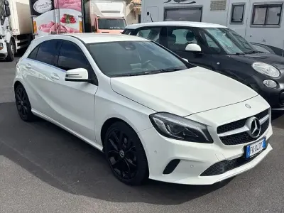 Usata Mercedes 200 Premium 136 CV (100 kW) 2017 Bianco Berlina