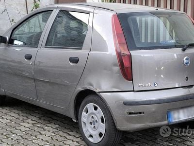 Usata Fiat Punto 60 CV (44 kW) 2005 Grigio Utilitaria