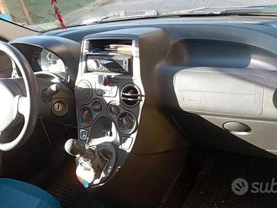 Usata Fiat Panda 77 CV (56 kW) 2007 Giallo Berlina