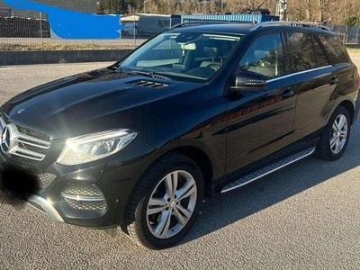 Begagnad Mercedes GLE250 Premium 204 HK (150 kW) 2016 Svart SUV
