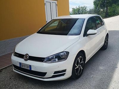 Usata VW Golf VII 110 CV (80 kW) 2014 Bianco Berlina