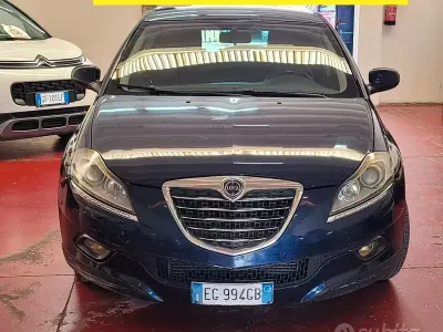 Usata Lancia Delta 190 CV (139 kW) 2011 Blu Utilitaria