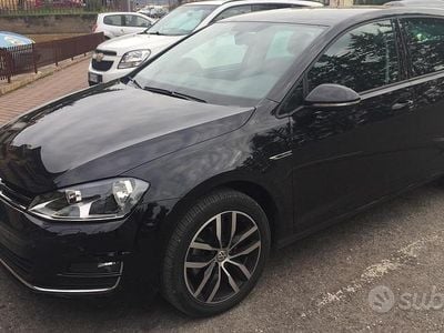 Usata VW Golf VII 110 CV (80 kW) 2015 Nero Utilitaria