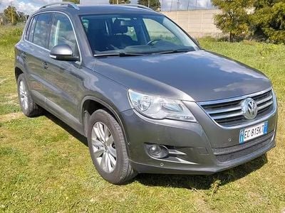 Usata VW Tiguan 140 CV (102 kW) 2010 Grigio SUV
